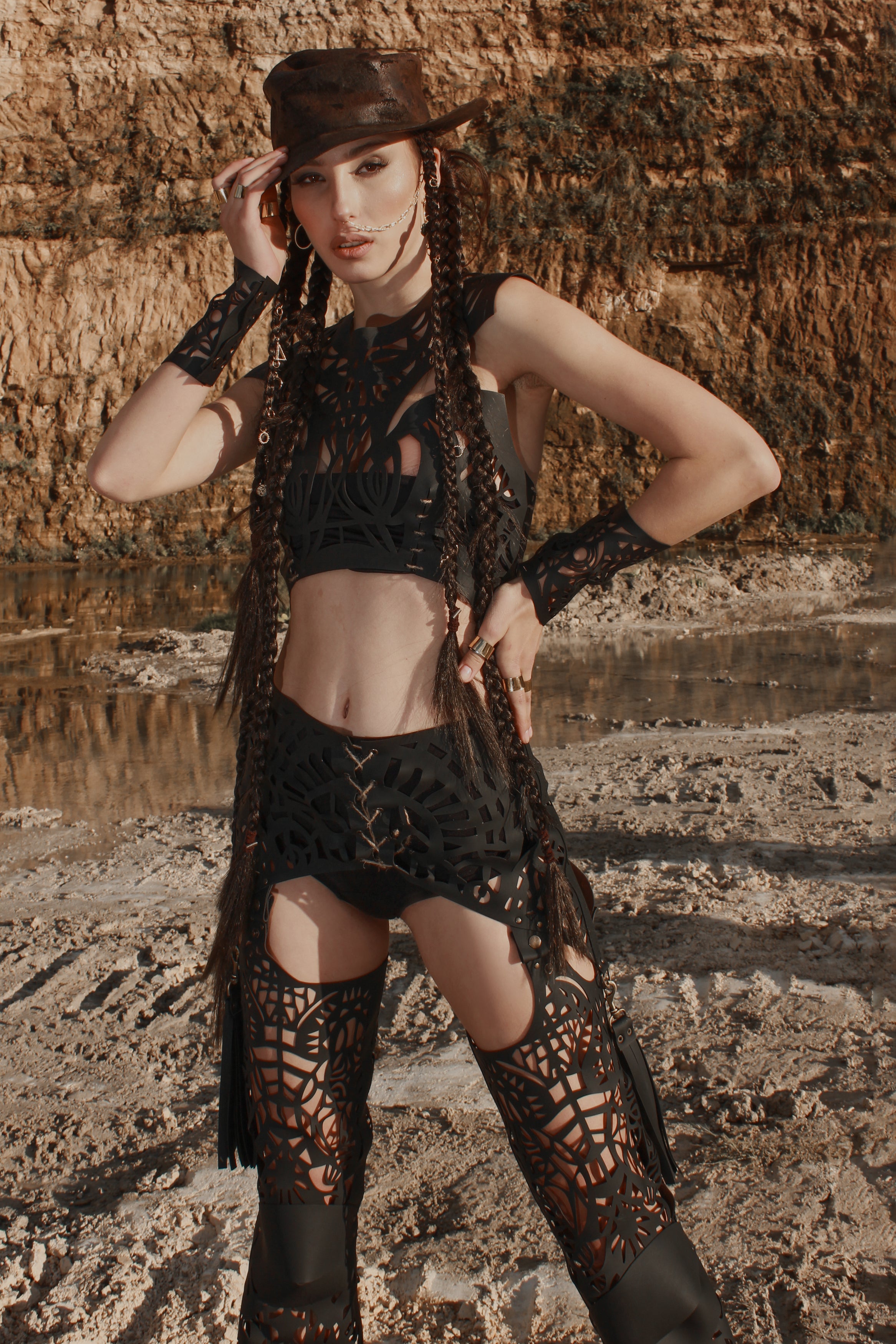 Carved eco-leather Crop-Top